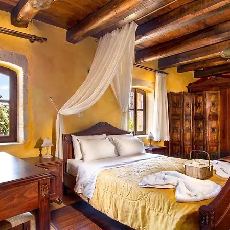 Samonas - 5 Maisonettes With Breathtaking Views Chania (Crete)